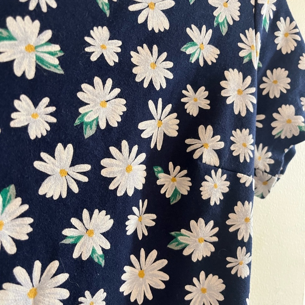 ✨3/$20 SALE Old Navy Navy Daisy Print Dress – XS - Picture 4 of 4